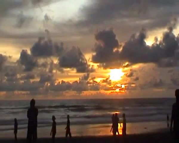 Amazing sunset in Seminyak Beach ~ Bali Lombok Info | Holiday/Vacation
