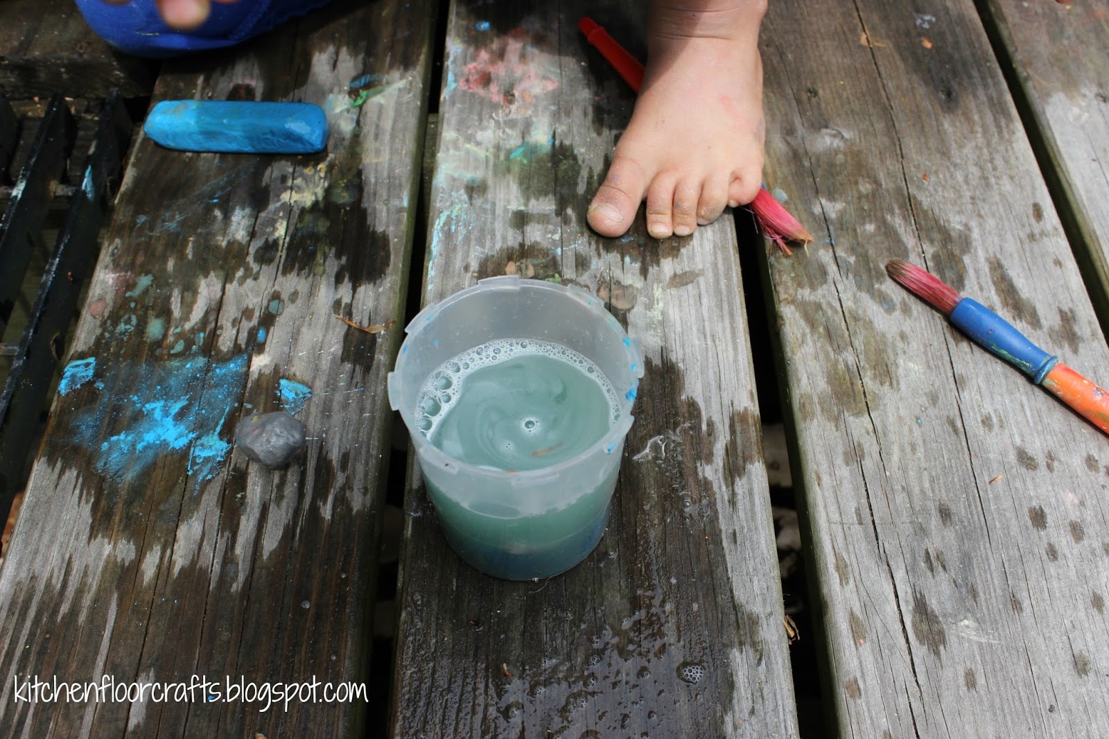 Kitchen Floor Crafts Wet Chalk Exploration