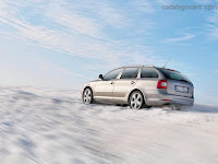 سكودا اوكتافيا كومبى 2012