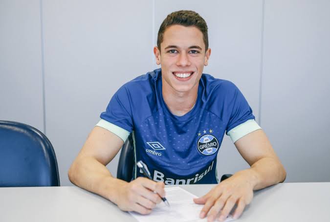 De olho na base: Wesley quer ajudar na reestruturação do Grêmio