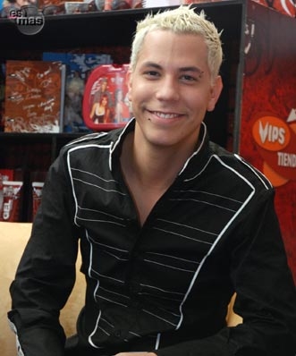 Christian Chávez AM: Fãs Fazem Livro De Biogragia Para Christian Chávez ...