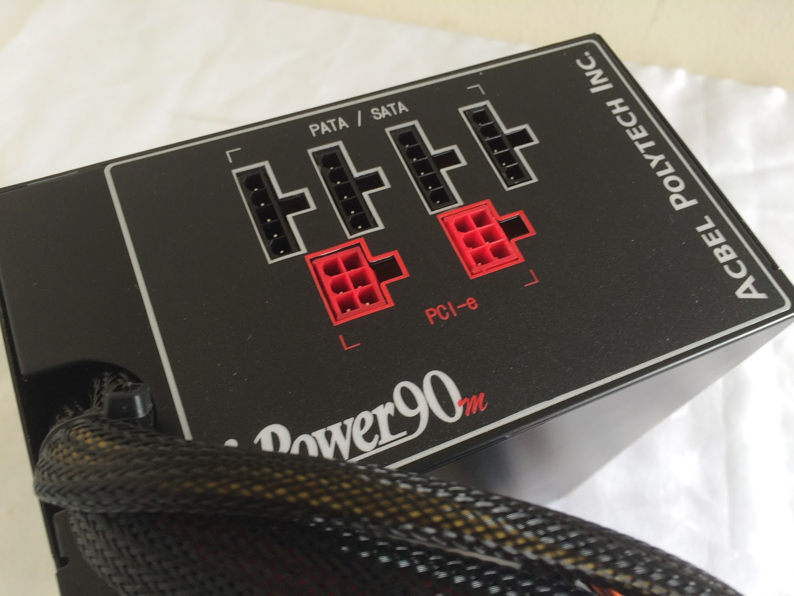 Unboxing & Preview: AcBel iPower 90m 600W Power Supply