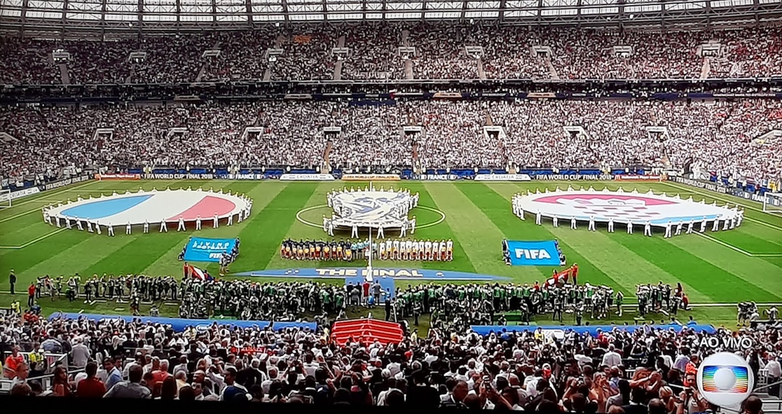 Футбол 2018 стадион. Лужники стадион финал ЧМ. Лужники ЧМ 2018 Франция Хорватия.