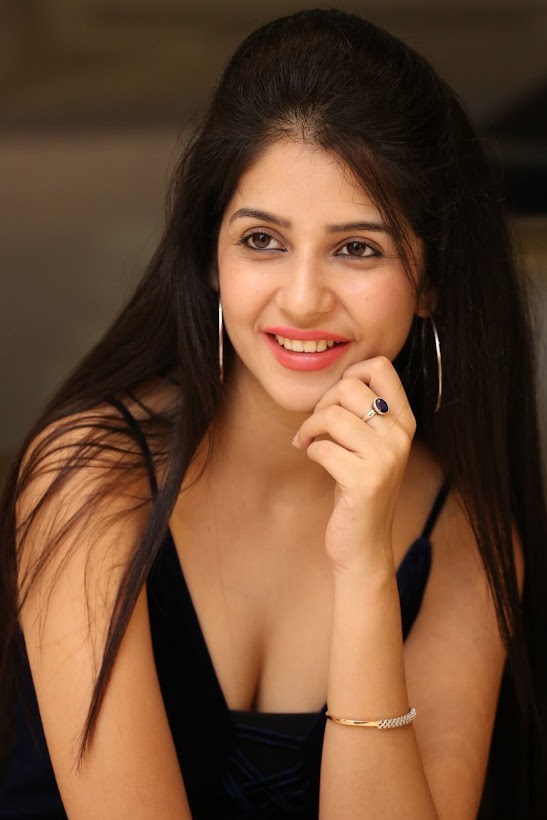 Kashish Vohra at Saptagiri LLB Movie interview 