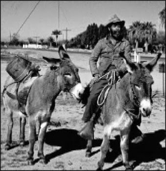 Prospector ‘Superstition Joe’ (Cecil Vernon, circa 1960) is part of Apache Junction’s legendary past. 