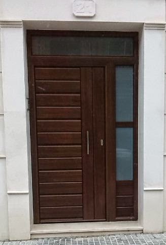 ALUMINIOS DE ANDALUCIA: PUERTAS BLINDADAS IMITACIÓN MADERA