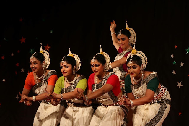 Noted Odissi Danseuse Sharmila Mukerjee and her dance ensemble Sanjali to present ‘Journey of Odissi’ and a ‘tribute to river Ganga’ Noted Odissi Danseuse Sharmila Mukerjee and her dance ensemble Sanjali to present ‘Journey of Odissi’ and a ‘tribute to river Ganga’