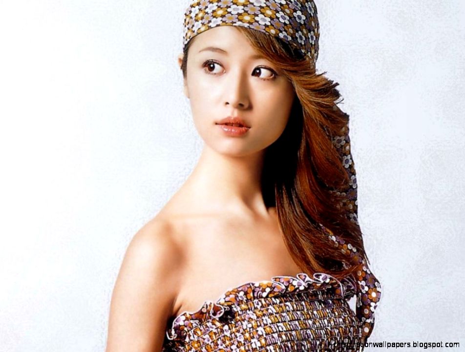 Unique HD Wallpapers 4U Ruby Lin Beautiful HD Wallpaper Free