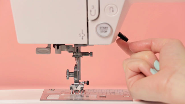 How to Set up Your Sewing Machine - Tilly and the Buttons