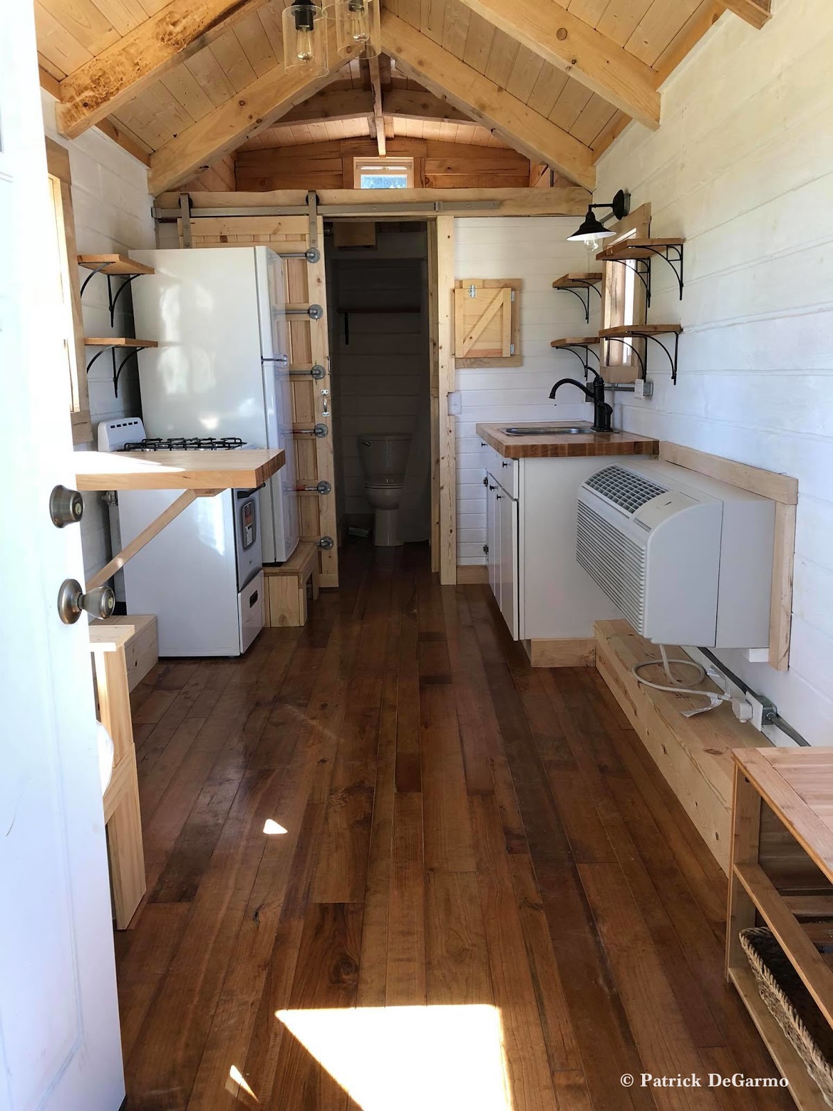 Tiny Cabin For Sale in West Virginia [ TINY HOUSE TOWN ]