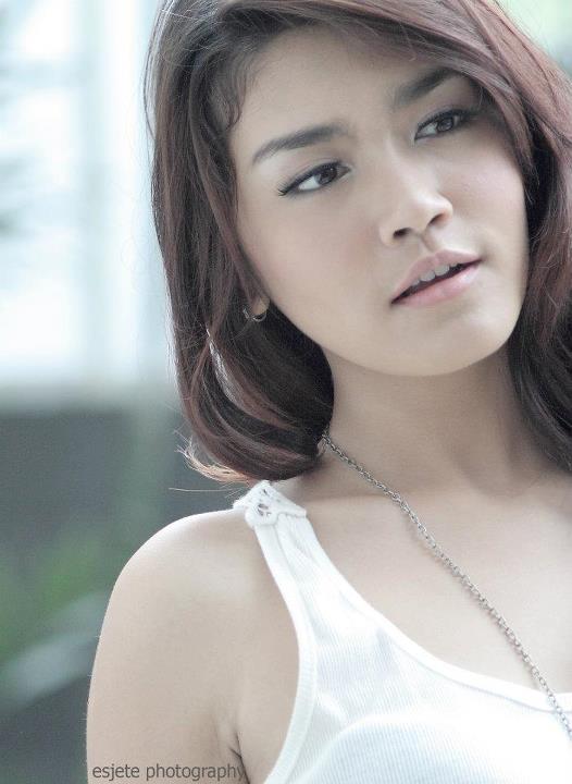 Hot Pictures and Wallpapers: Koleksi Foto Artis Cantik Melody Prima