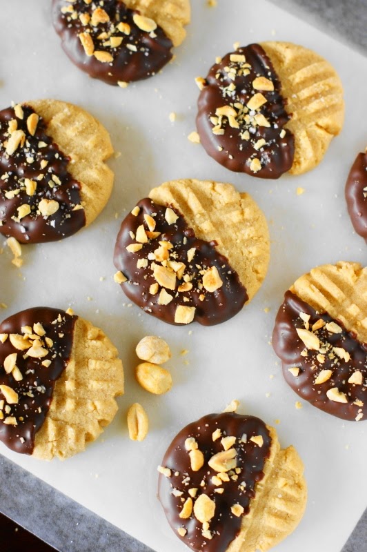 Salted Dark Chocolate Dipped Peanut Butter Cookies | The Kitchen is My ...