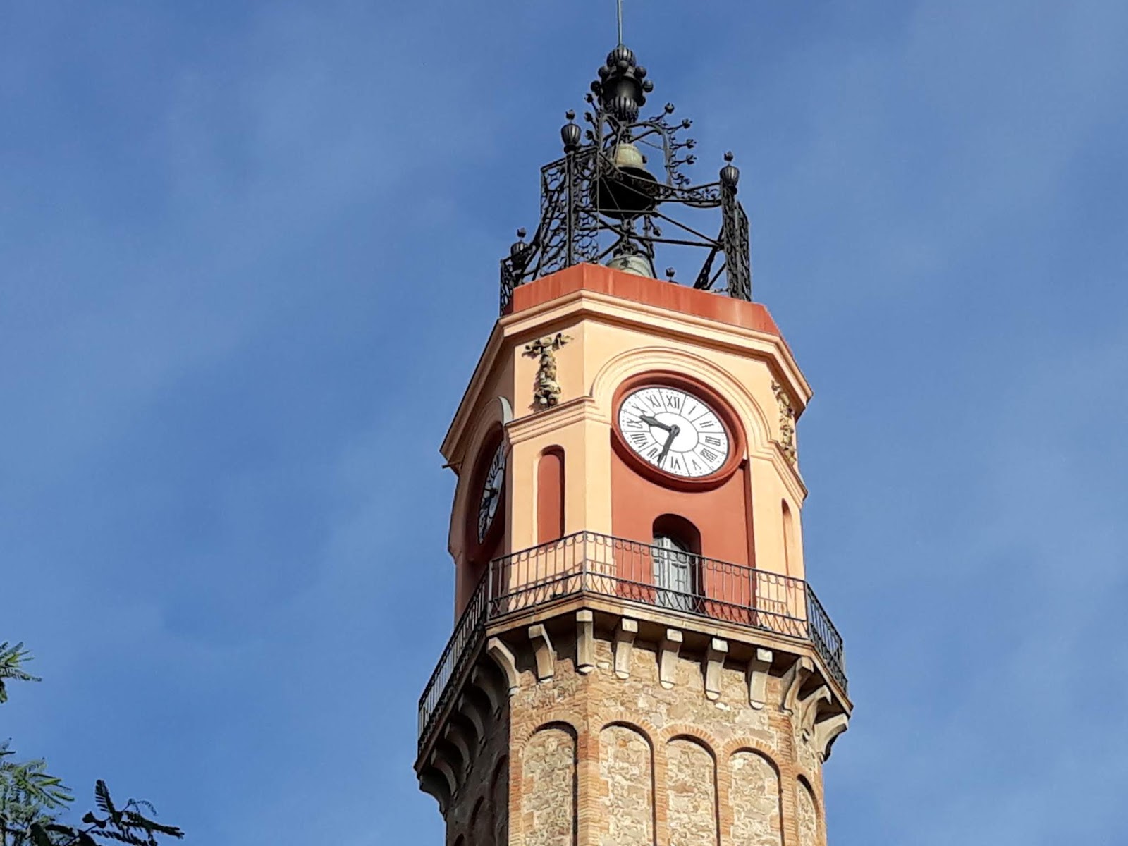 TRESORS a BARCELONA Plaça de la Vila de Gràcia