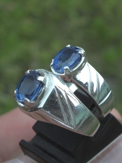 blue kyanite