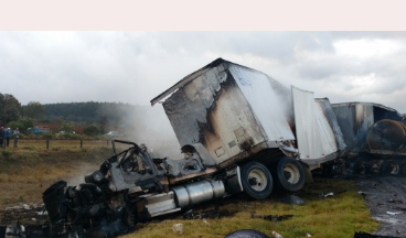 Aumenta a 9 los muertos tras carambola de vehiculos en autopista Puebla-Orizaba