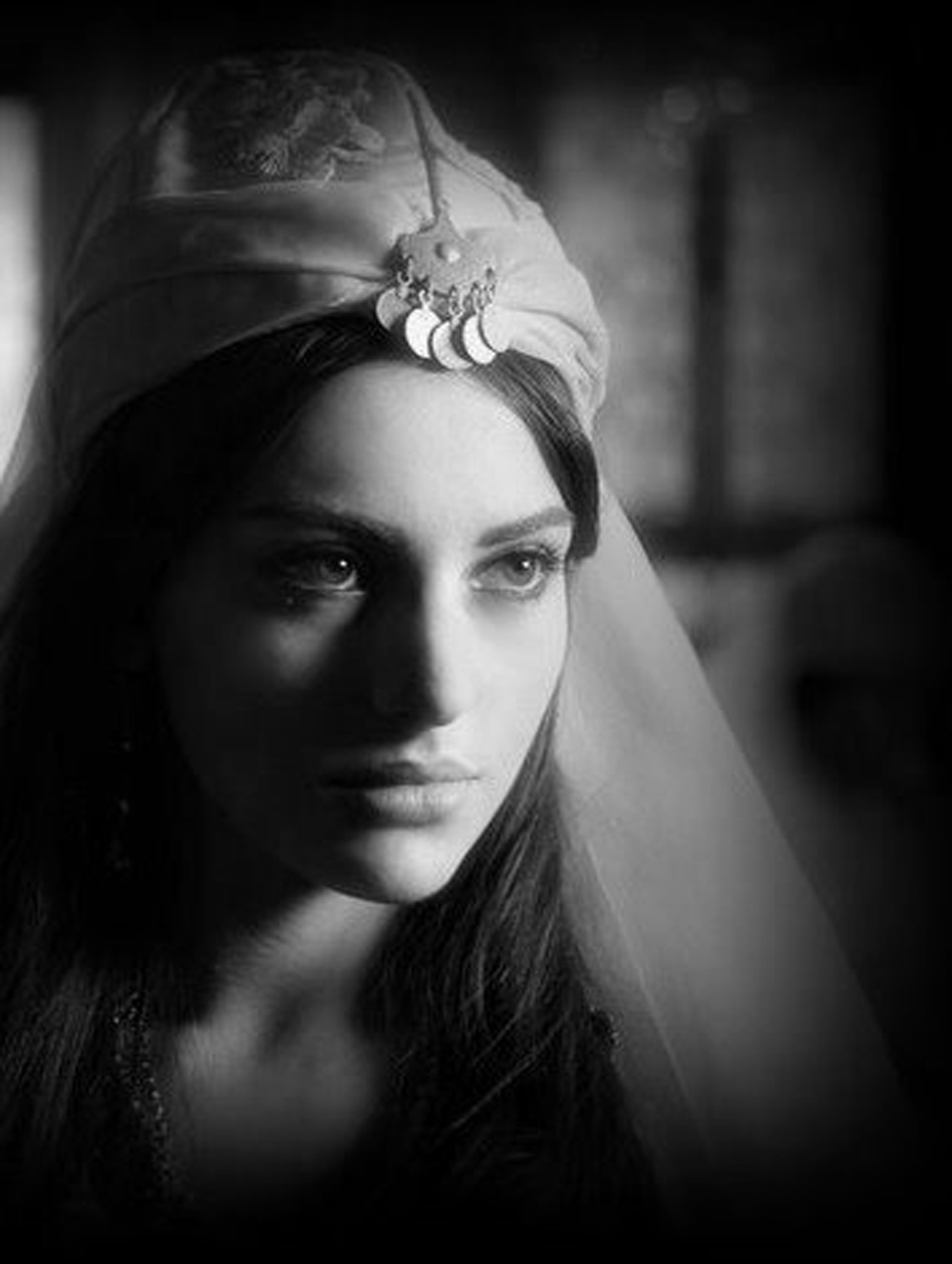 Tuvana Türkay Yer Gök Aşk Dizisi Resimleri Hd Kalitesi ile Mükemmel