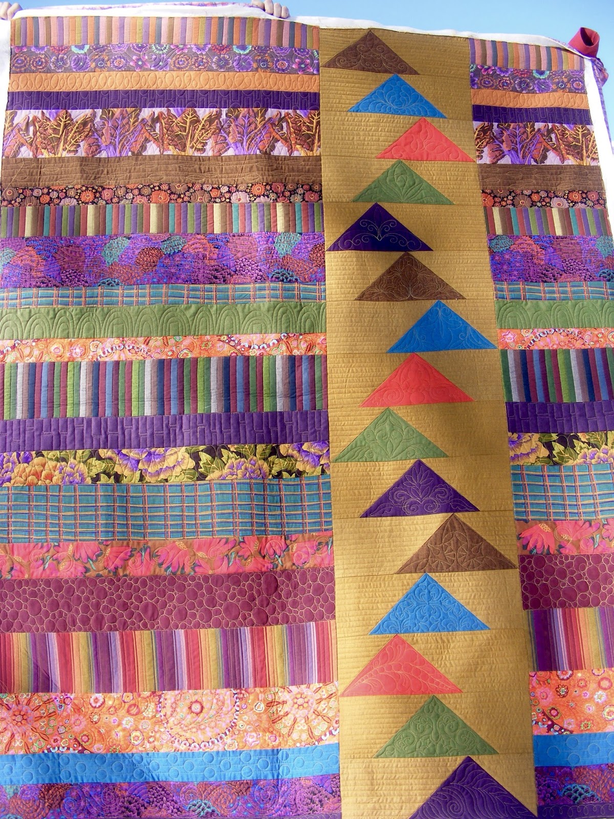 TIA CURTIS QUILTS Still Here, Still Quilting!