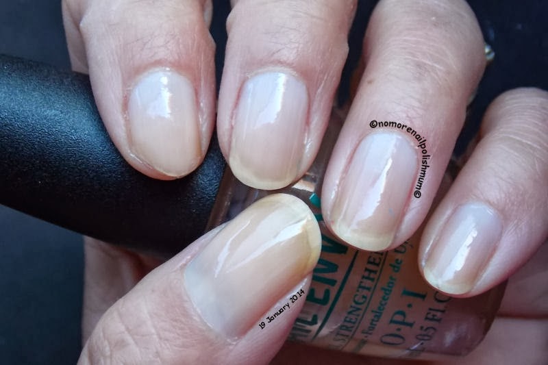NoMoreNailPolishMum!: New Shorter Oval Shaped Nails