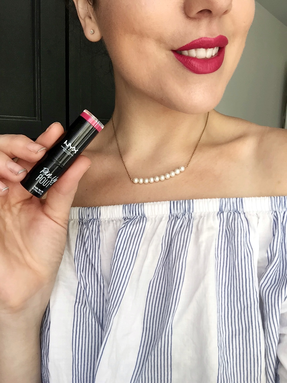 NYX Professional Pin-Up Pout Lipstick: A quick review 