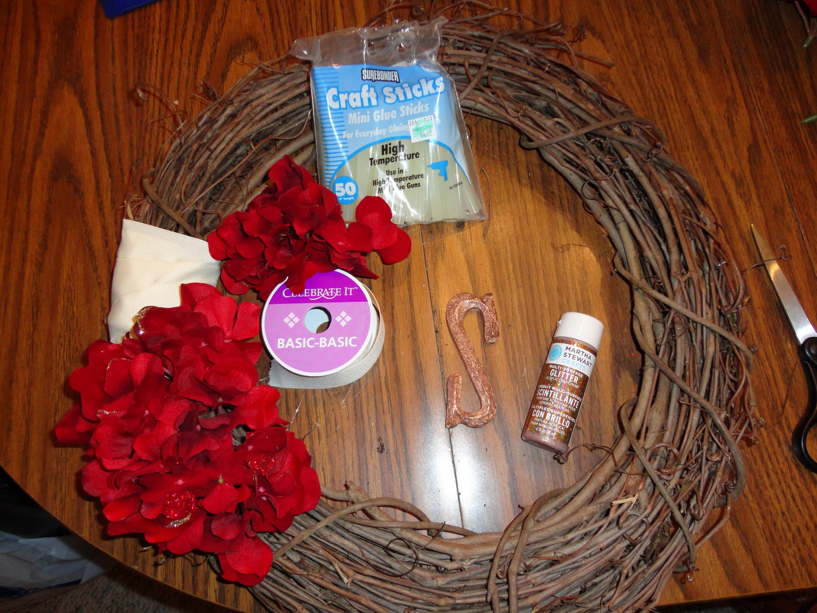 SavVy ChiC SisTers Please Put Your Pencils Down