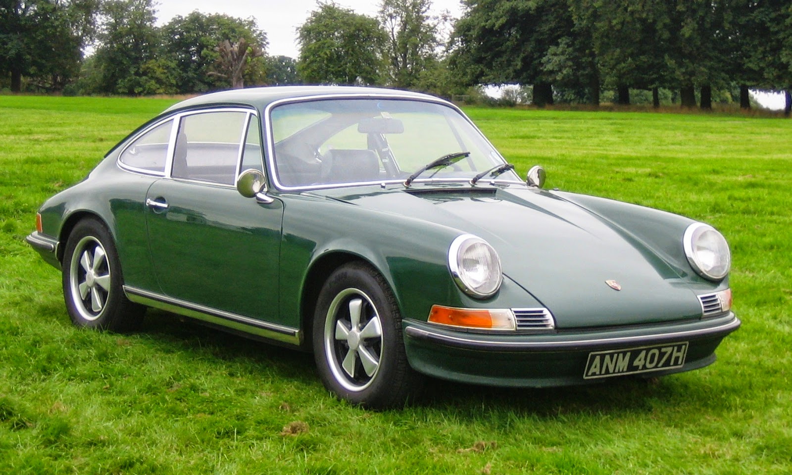 old-porsche-models-and-their-features