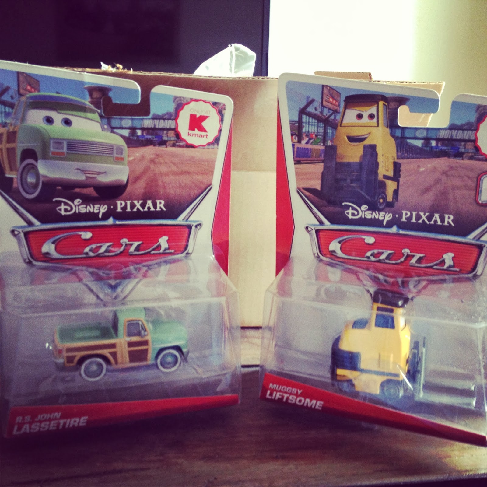 Lucht Belastingen Transparant Dan the Pixar Fan: Cars 2: Kmart Exclusive Mail-Away R.S. John Lasetire and  Muggsy Liftsome