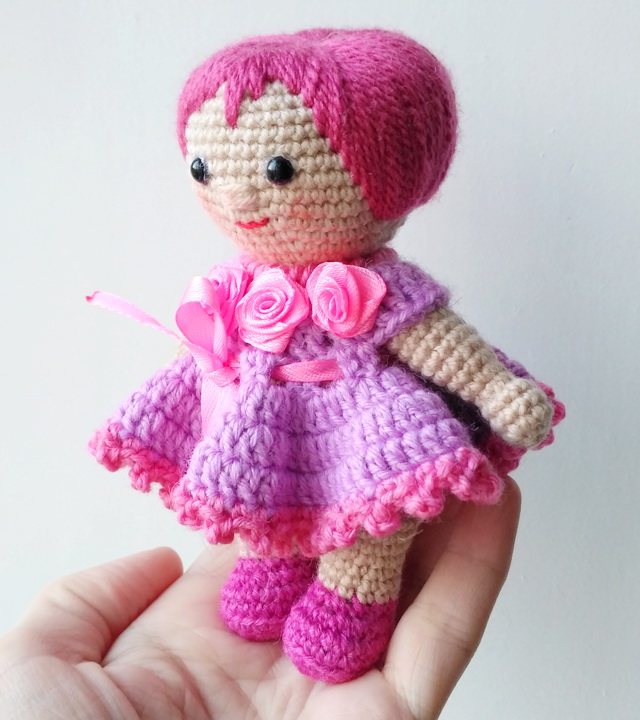 Crochet your happiness! How to crochet a dress for a doll