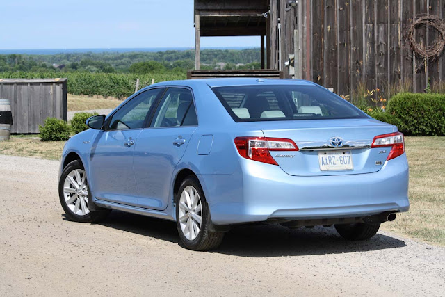 The best of cars: Toyota Camry Hybrid 2013