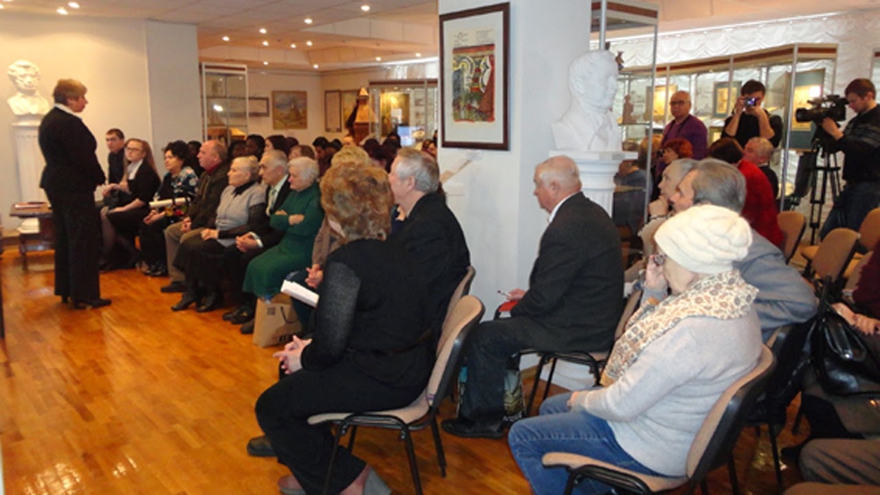 библиотека пушкина директор