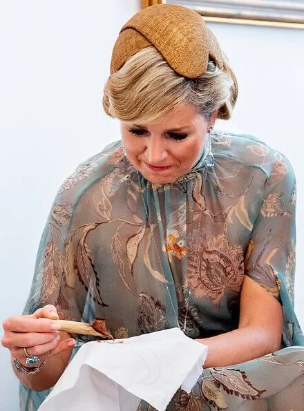 Queen Maxima wore Natan'Edouard Vermeulen silk dress from Natan Spring Summer 2020 collection. Joko Widodo and Iriana