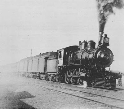 Santa Fe Railway train at the turn of the 20th century