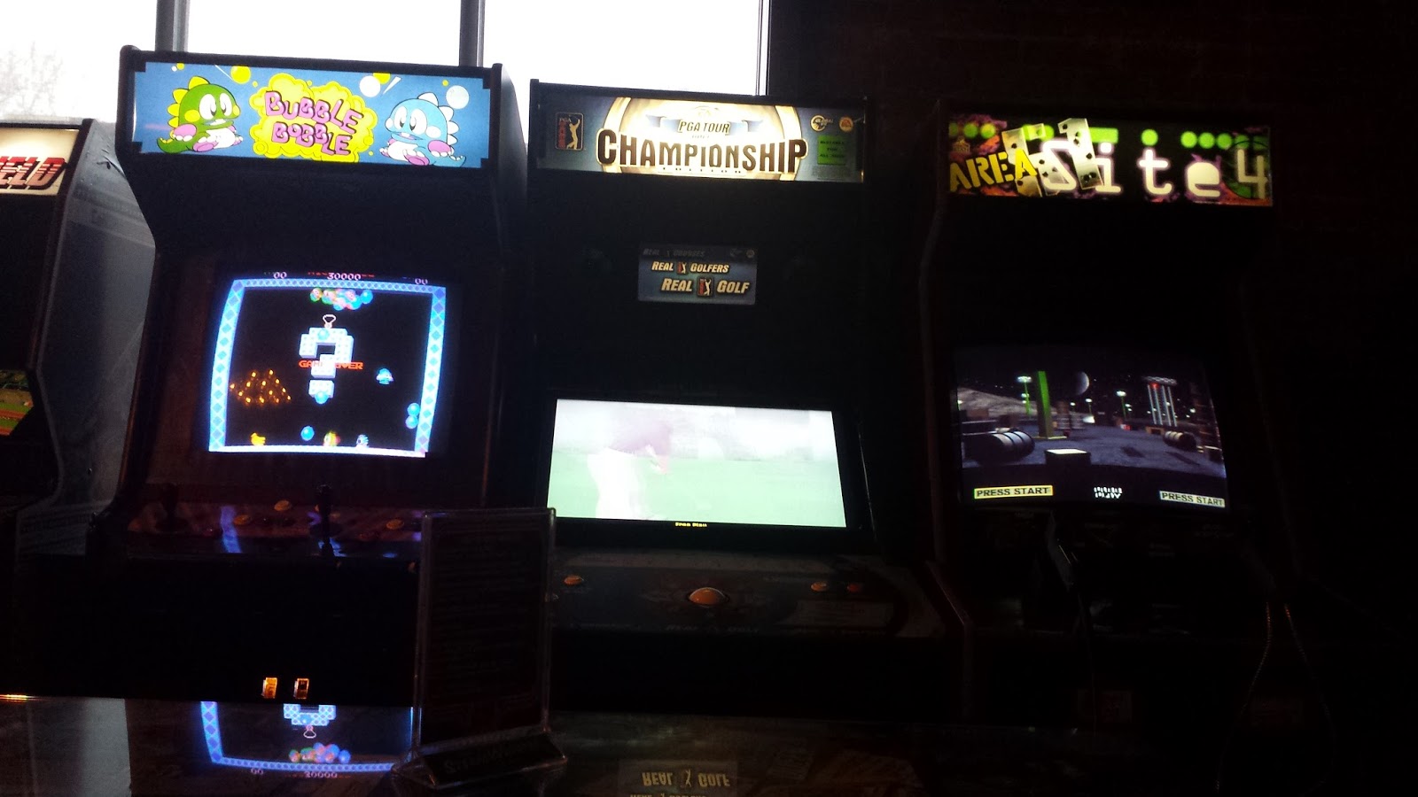 Toronto things Best video game machine bar in Toronto, Tilt Arcade Bar