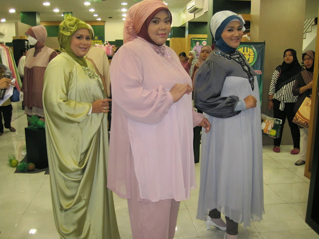 Model baju lebaran untuk wanita gemuk