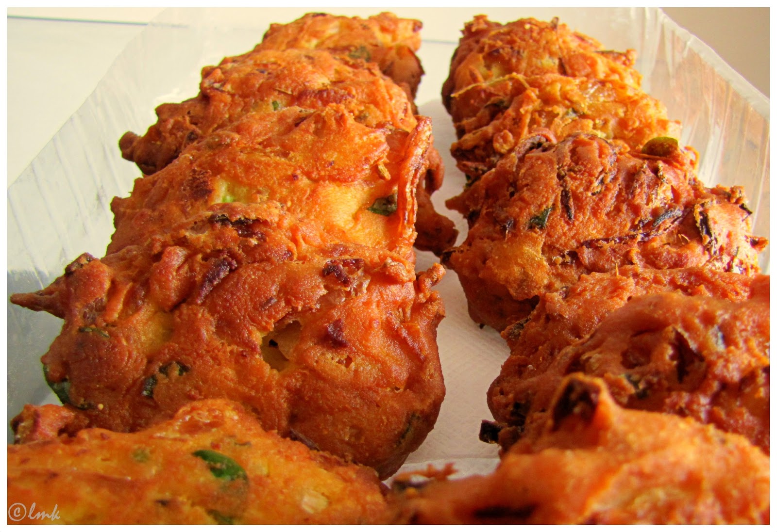 My Kitchen Lab!!! Ulli Vada Deep Fried Onion Balls