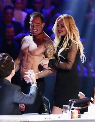 See Rita Ora's birthday present (photos)