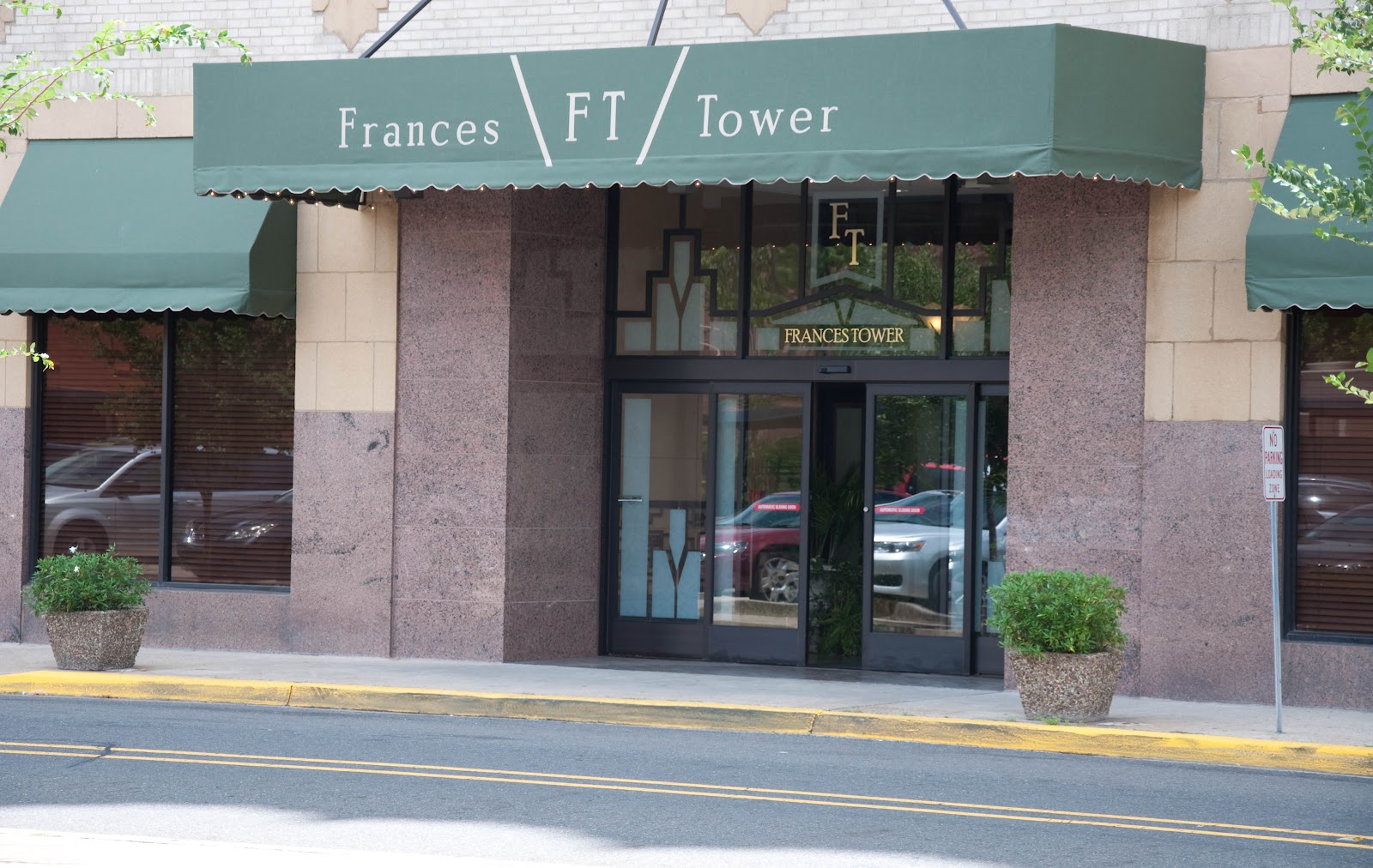 Suzassippi's Lottabusha County Chronicles Road Trip Hotel Frances