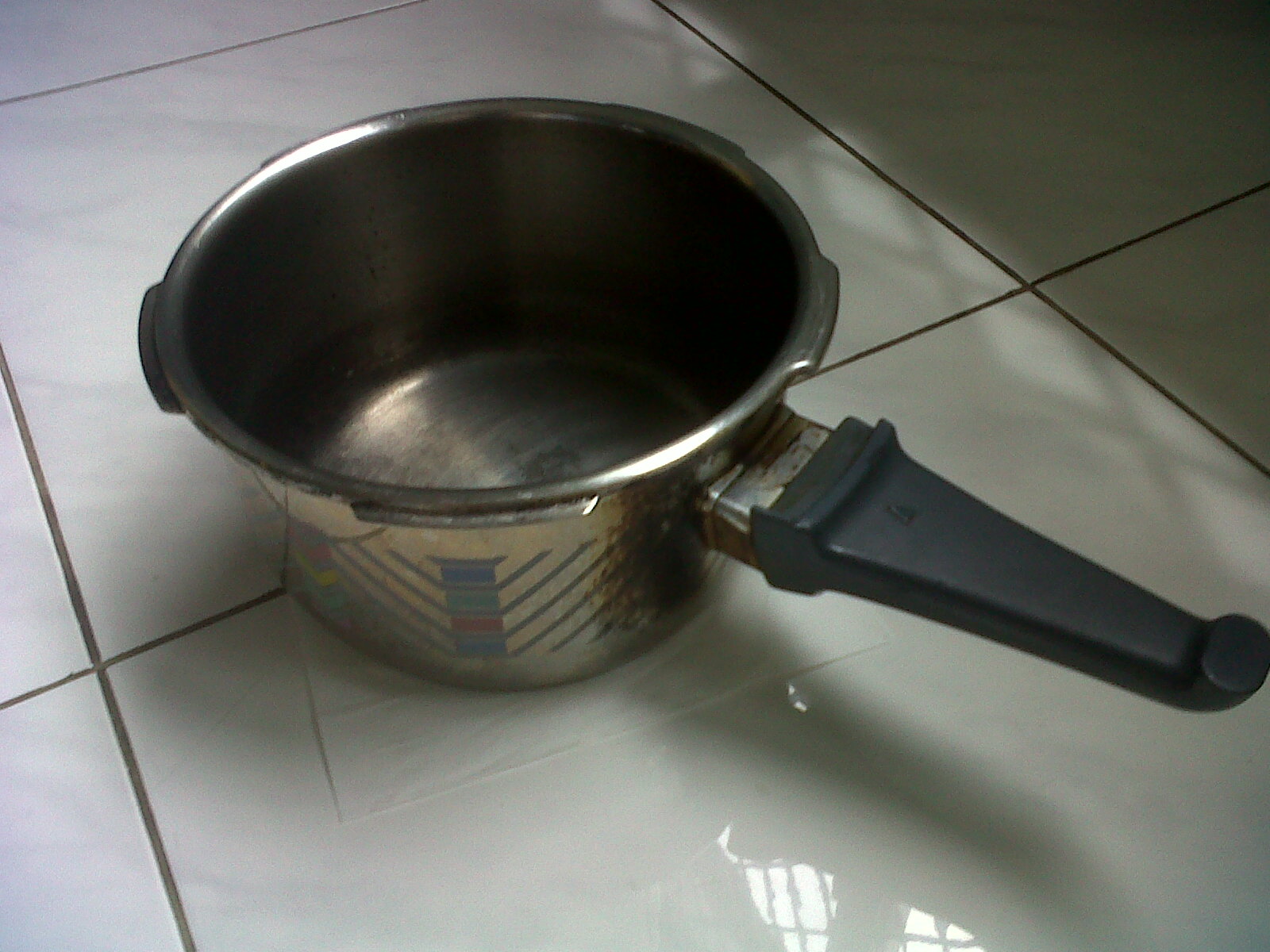 gambar panci anti lengket hard anodized aluminium