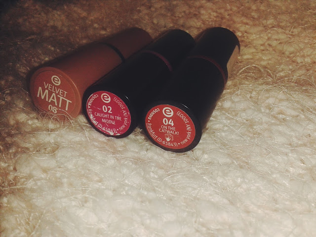 My 3 favourite Essence lipsticks - Test