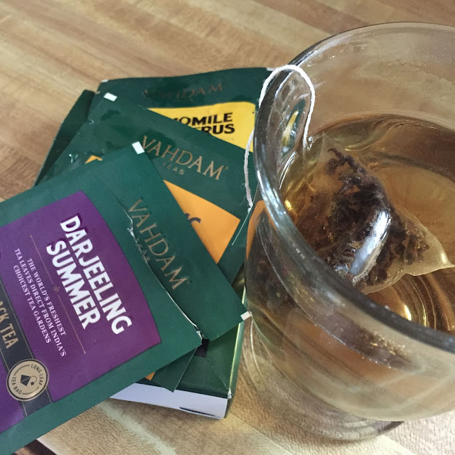 Vahdam Teas -- a sampler from Degusta Box
