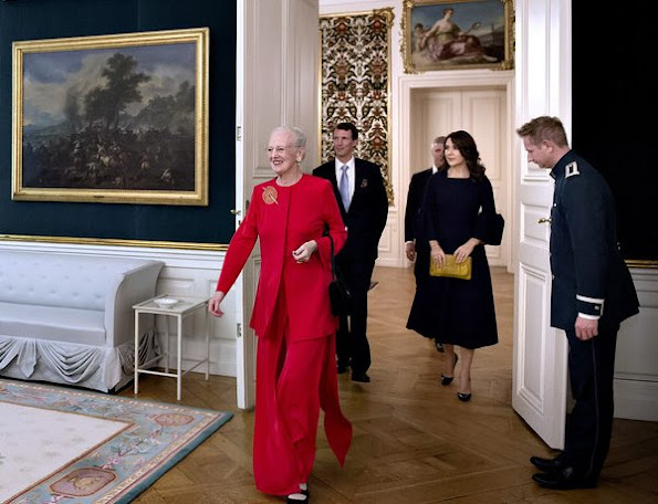 Crown Princess Mary style fashions wore Roksanda dress, Gionvito Rossi Pumps, Carlend Copenhagen Clutch bag, diomond earrings