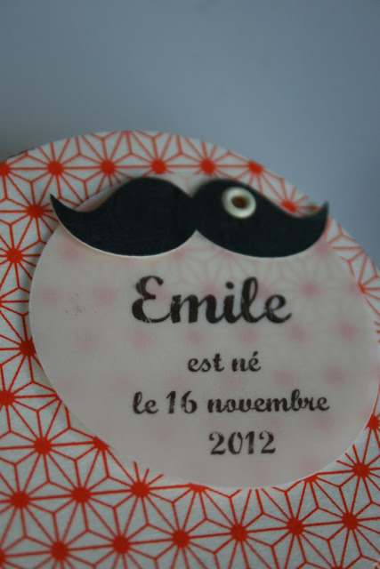 faire-part naissance moustache rétro papier japonais sur mesure raffiné fait main haut de gamme cadeau invité 