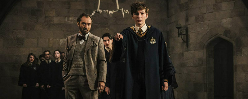 FANTASTIC BEASTS: THE CRIMES OF GRINDELWALD review