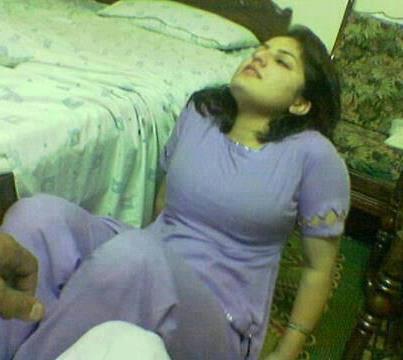 Desi Sexy Girls Aunties Hot Boobs Ass|Desi Bhabi Pics - Shock Top Girl