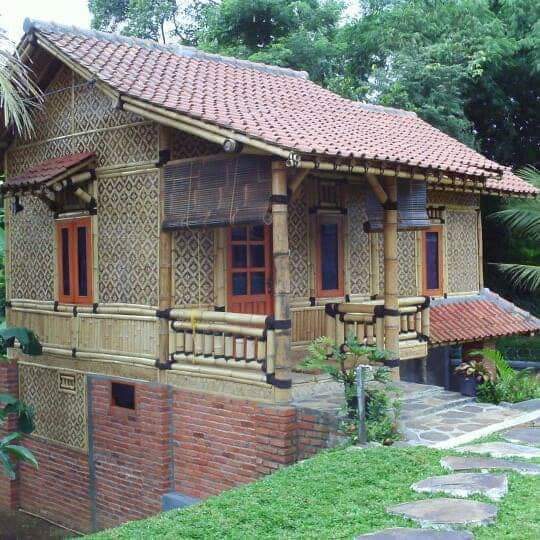 Rumah Bambu Yng Dirancang Secara Elegn Perpandu Bahan Bambu Bilik Ikatan Rotan