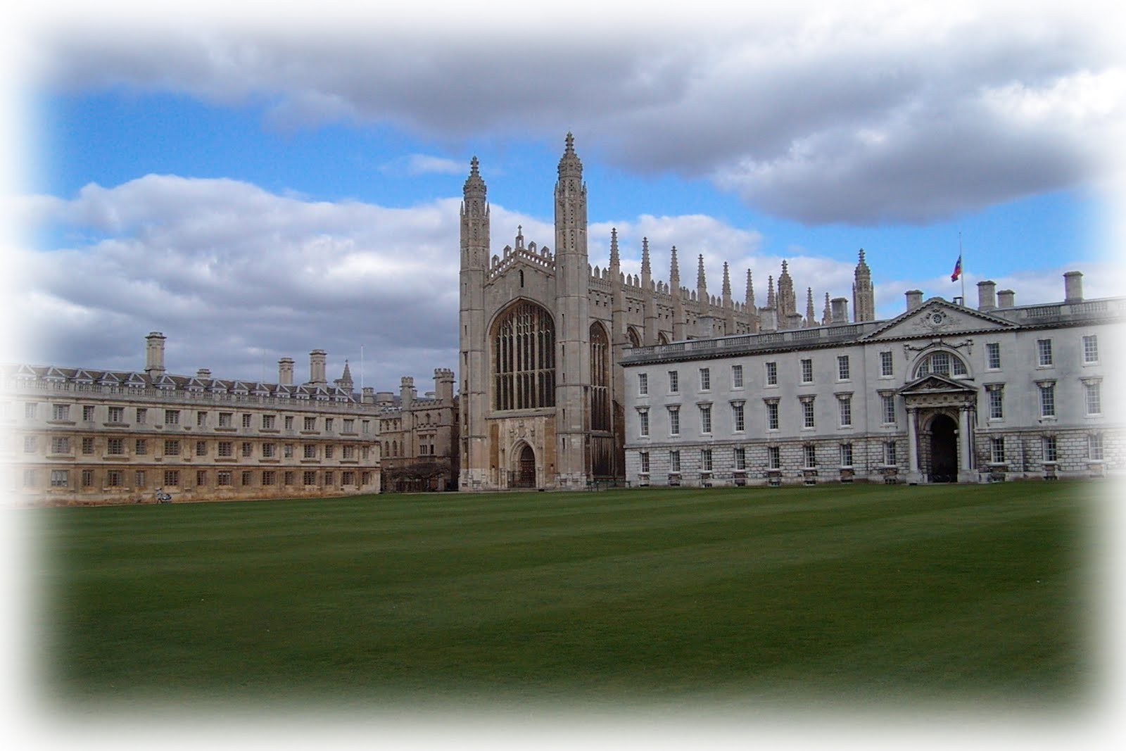 Cambridge university was founded. Кембриджский университет. Кембриджский университет Бостон. Кембриджский университет в средние века. Кембридж университет фото.
