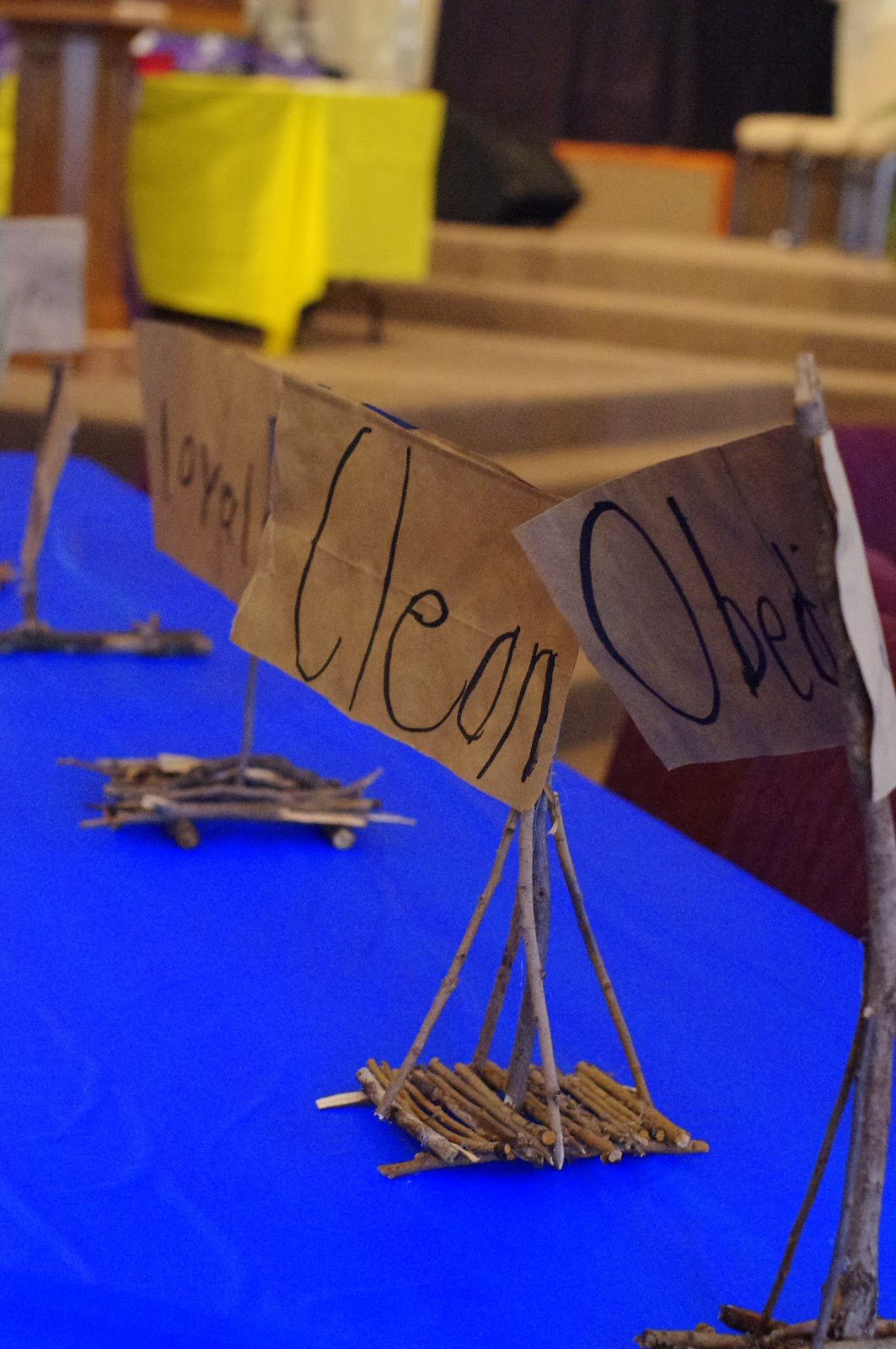 Blue and Gold Decoration Ideas | Simple.Beautiful.Life.