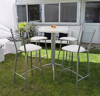TENE TU LIVING: Alquiler sillas y mesas altas para eventos