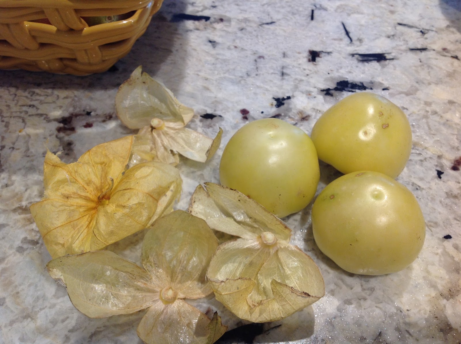 Gluten Free AZ Tomatillo Guacamole for a fabulous Party Dip