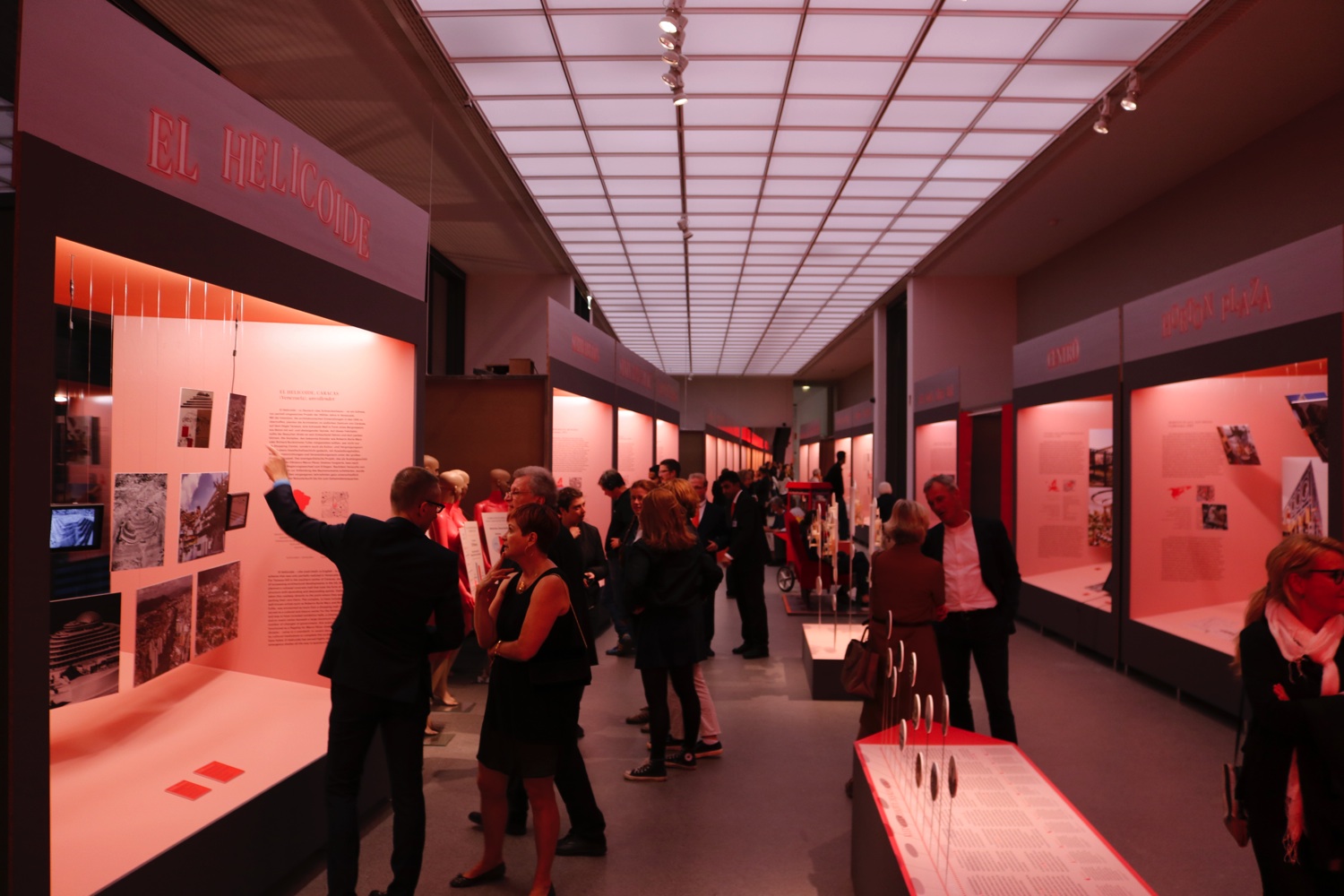 Stiftung Freizeit World Of Malls Architekturen Des Konsums