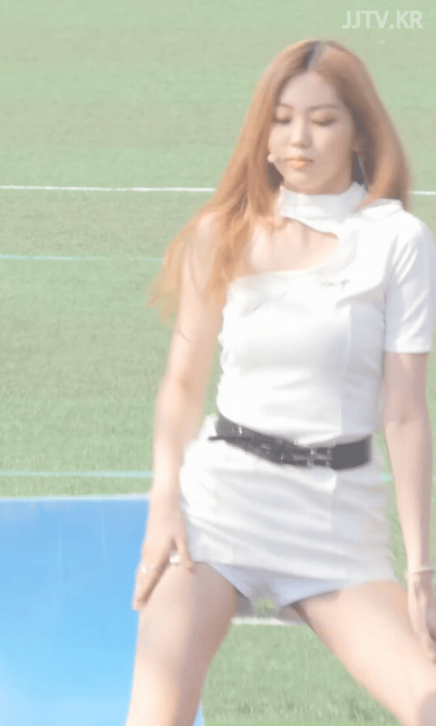 CLC 은빈 짧은 치마 헐렁한 반바지